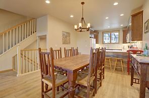 Prospector Point E 4br 3.5ba 4 Bedroom Townhouse by RedAwning