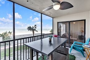 Magnificent Gulf Front Condo Located Directly On The Ocean! 2 Bedroom 