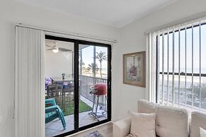 Magnificent Gulf Front Condo Located Directly On The Ocean! 2 Bedroom 