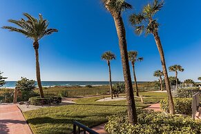 Magnificent Gulf Front Condo Located Directly On The Ocean! 2 Bedroom 