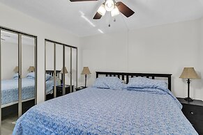 Magnificent Gulf Front Condo Located Directly On The Ocean! 2 Bedroom 