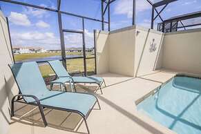 Brenda's Storey Lake Resort Townhome 4 Bedroom Townhouse by Redawning