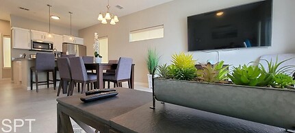 New Waterfront Bungalow Fishermans Paradise 2 Bedroom Home by RedAwnin