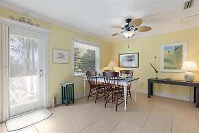 Island Haven 2 Bedroom Home by RedAwning