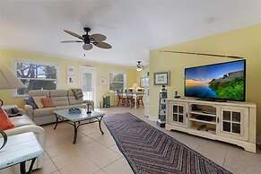 Island Haven 2 Bedroom Home by RedAwning