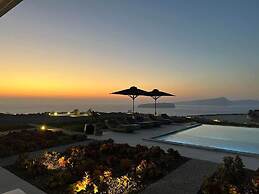 Absolute Paradise Santorini- Adults Only