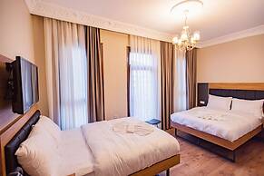 Grand Balyan Hotel & Restaurant