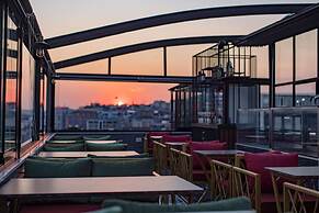 Grand Balyan Hotel & Restaurant