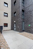 Livestay-spacious Modern One Bed Apt Near Heathrow