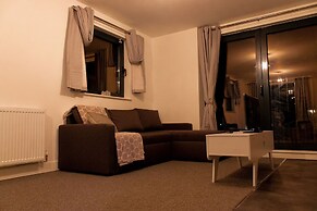 Livestay-1bed Apt With Private Balcony Heathrow