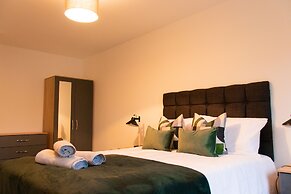 Livestay-modern 2 Bed Apartment Close to Heathrow