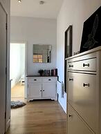 Stylish 2 Bedroom Apartment