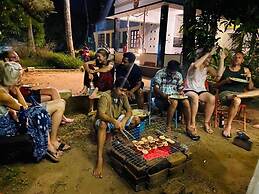 Piggy Hostel Varkala