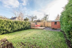 Charming Cardoon Cottage in Beautiful Village