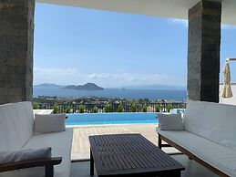 Bodrum - 5 Bedrooms Villa With Heated Pool