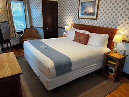 Historic Hotel Nichols