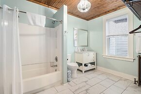 Historic Hotel Nichols