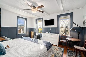 Historic Hotel Nichols