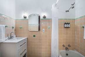 Historic Hotel Nichols