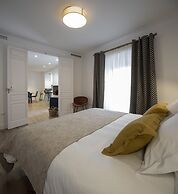 Apartamentos Petronila 1881