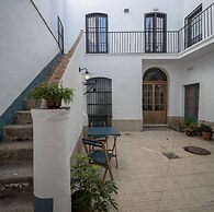 Apartamentos Petronila 1881