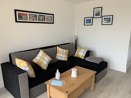 Charming 2-bed Cabin in Inverness, Scotland