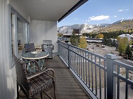 Vantage Point Condo 303