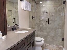 Vantage Point Condo 303