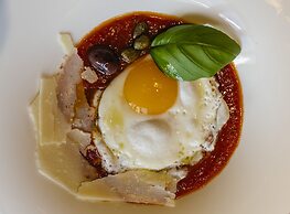 Armerun Heritage Hotel