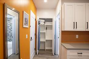 Peachtree Suites