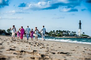 Surf & Sand Hotel