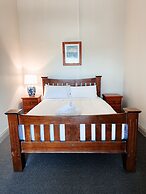 Central Hotel Stroud