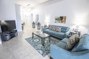 Sharon's Calabay Parc Vacation Home 4 Bedroom Home by Redawning