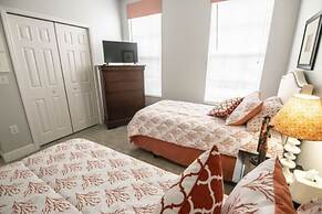 Sharon's Calabay Parc Vacation Home 4 Bedroom Home by Redawning