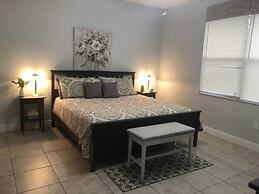 Sharon's Calabay Parc Vacation Home 4 Bedroom Home by Redawning