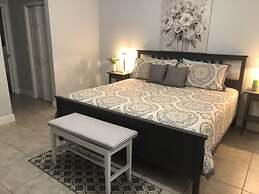 Sharon's Calabay Parc Vacation Home 4 Bedroom Home by Redawning