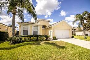 Sharon's Calabay Parc Vacation Home 4 Bedroom Home by Redawning