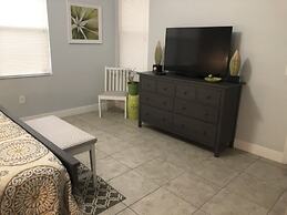 Sharon's Calabay Parc Vacation Home 4 Bedroom Home by Redawning