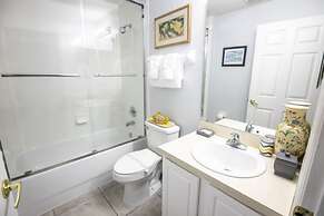 Sharon's Calabay Parc Vacation Home 4 Bedroom Home by Redawning