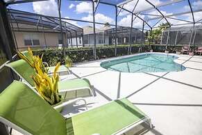 Sharon's Calabay Parc Vacation Home 4 Bedroom Home by Redawning