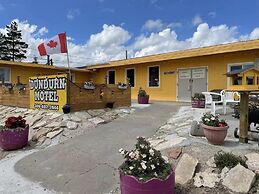 Dundurn Motel