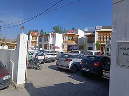 Hotel Malik Residency