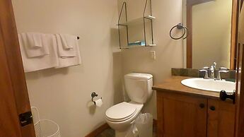 Settlers Crossing #29 By Bear Country