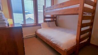 Settlers Crossing #29 By Bear Country