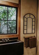 Bedulu Cliff Estate Ubud - Wood Side