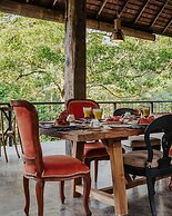 Exceptional 9BR Incredible Jungle View, River Access