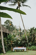 Exceptional 9BR Incredible Jungle View, River Access