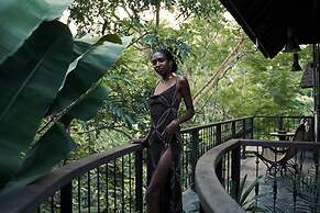 Exceptional 9BR Incredible Jungle View, River Access