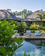 Exceptional 9BR Incredible Jungle View, River Access