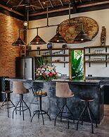 Exceptional 9BR Incredible Jungle View, River Access